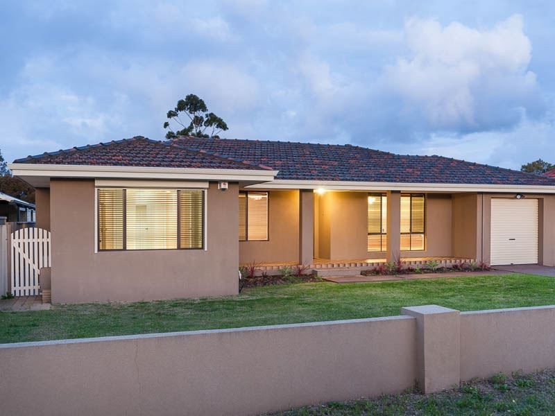 560 Rockingham Road, Munster WA 6166