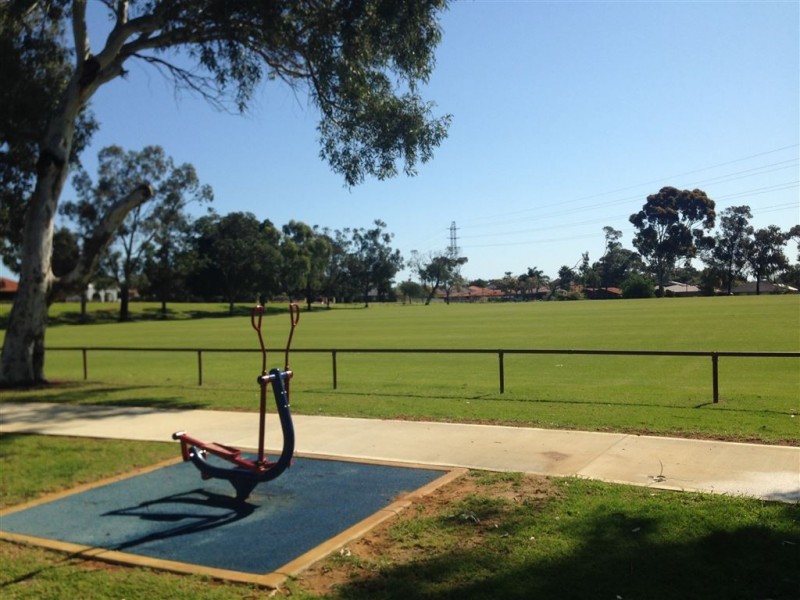 2/18 Ingram Street, Hamilton Hill WA 6163