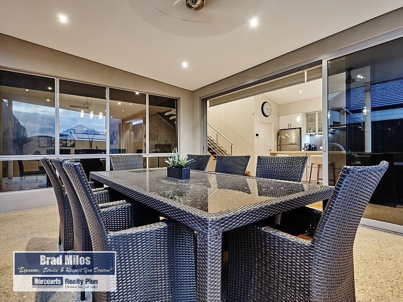 36 Longford Road, Beaconsfield WA 6162