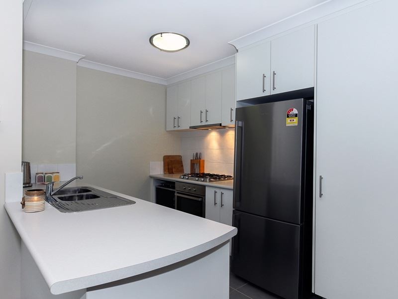 25/30 Malata Crescent, Success WA 6164