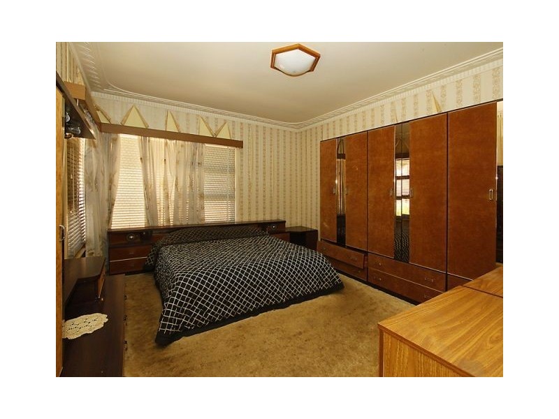 253 South Street, Beaconsfield WA 6162