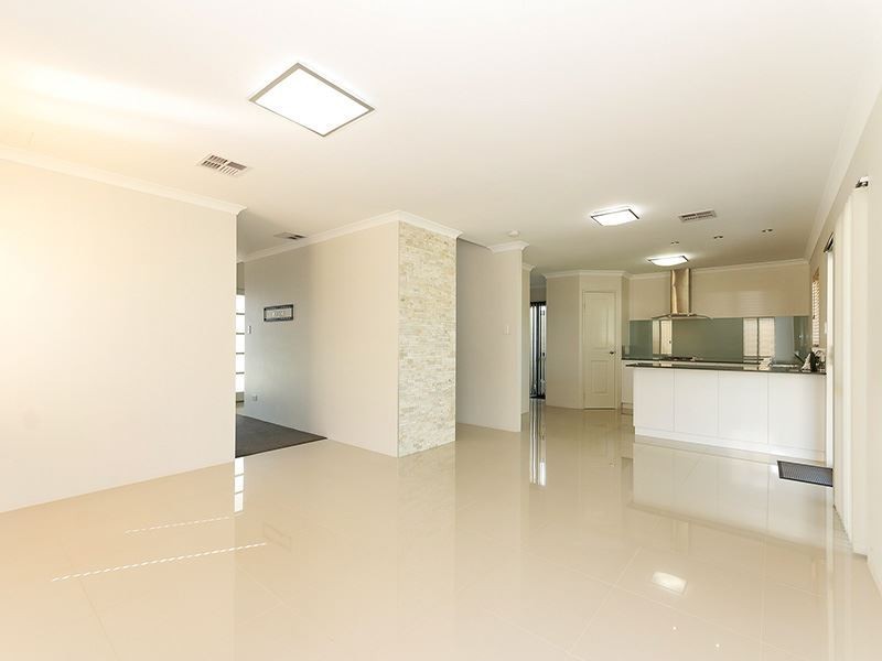 8 Annean Way, Hamilton Hill WA 6163