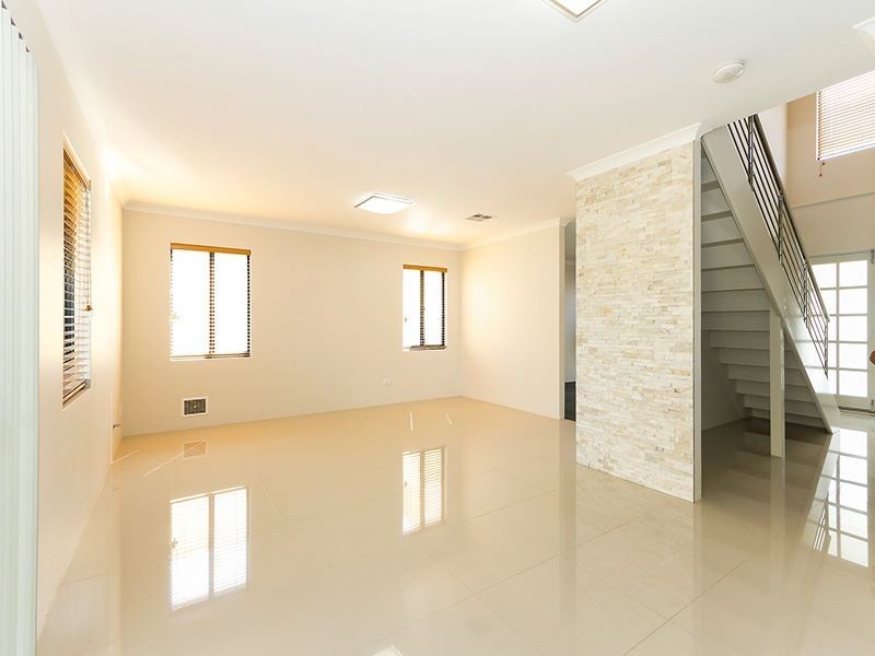 8 Annean Way, Hamilton Hill WA 6163