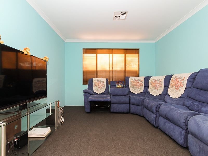 24A Winterfold Road, Hilton WA 6163