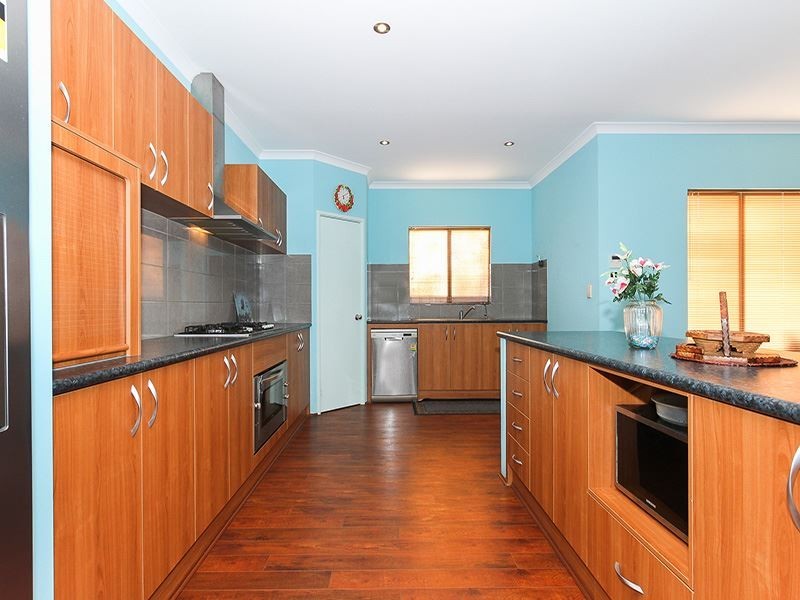 24A Winterfold Road, Hilton WA 6163