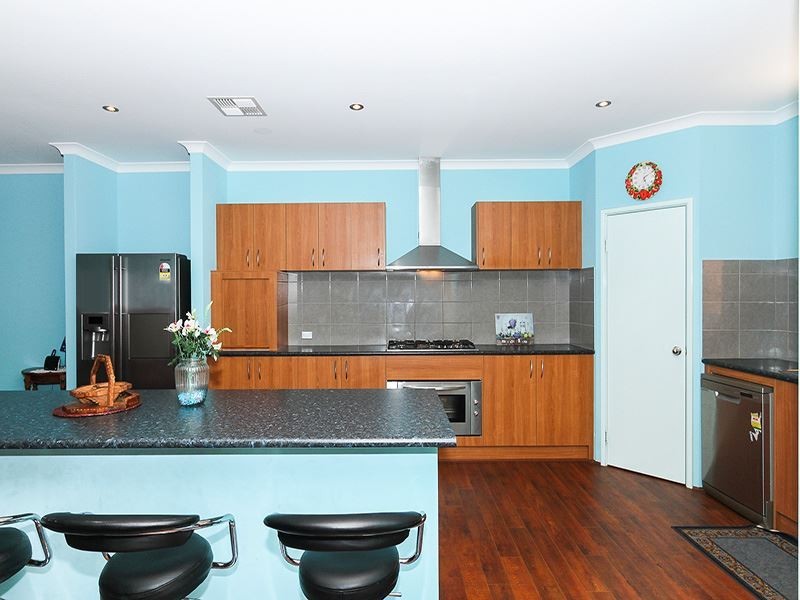 24A Winterfold Road, Hilton WA 6163