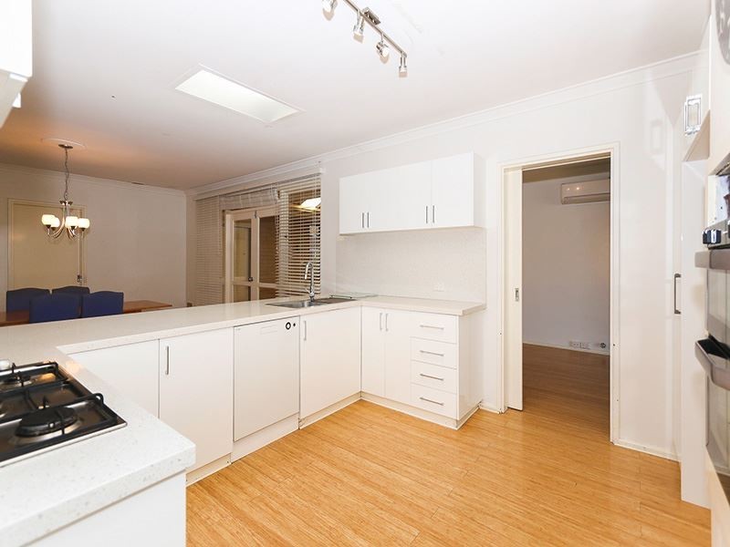 49 March St, Spearwood WA 6163