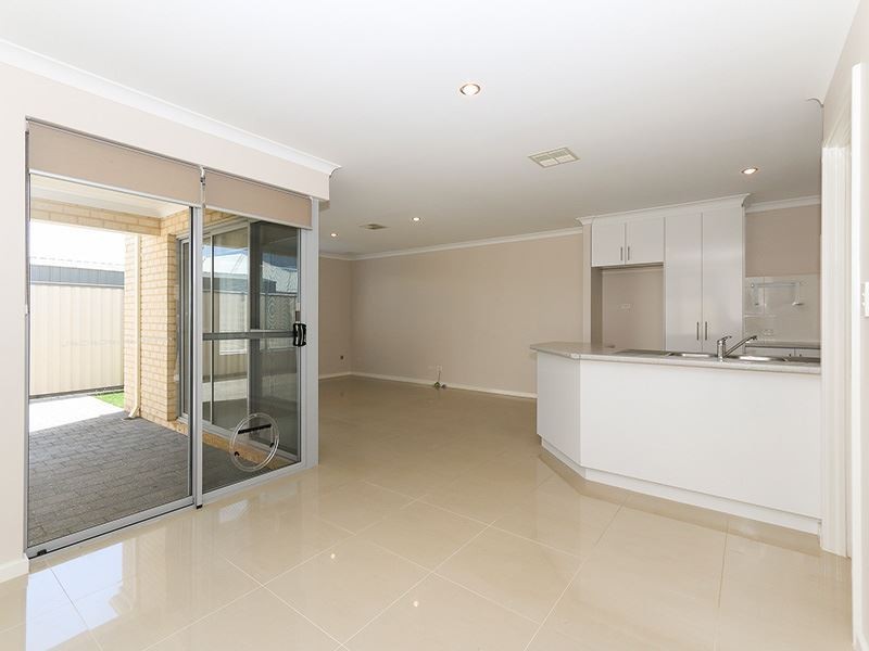 8B Spruce Terrace, Aubin Grove WA 6164