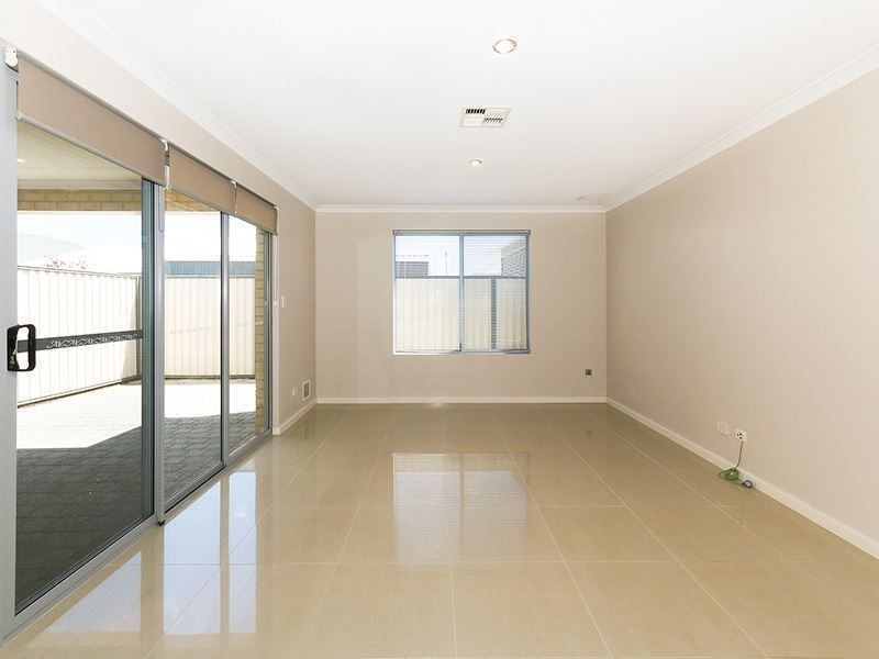 8B Spruce Terrace, Aubin Grove WA 6164