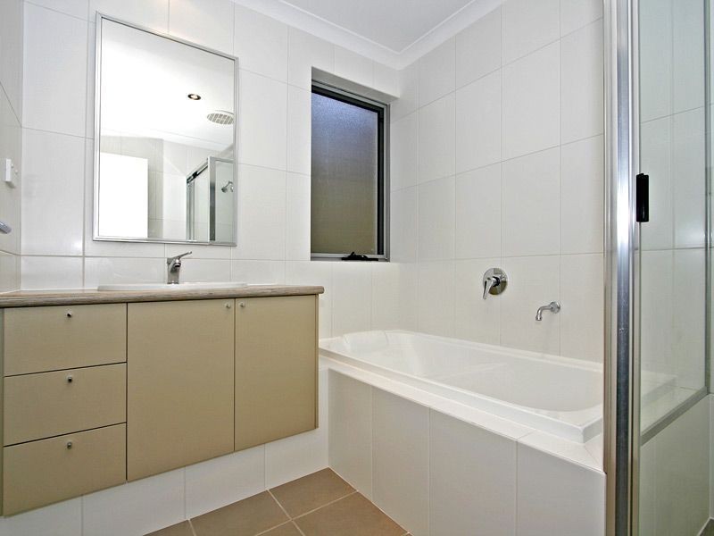 17 Yardie Crescent, Yangebup WA 6164