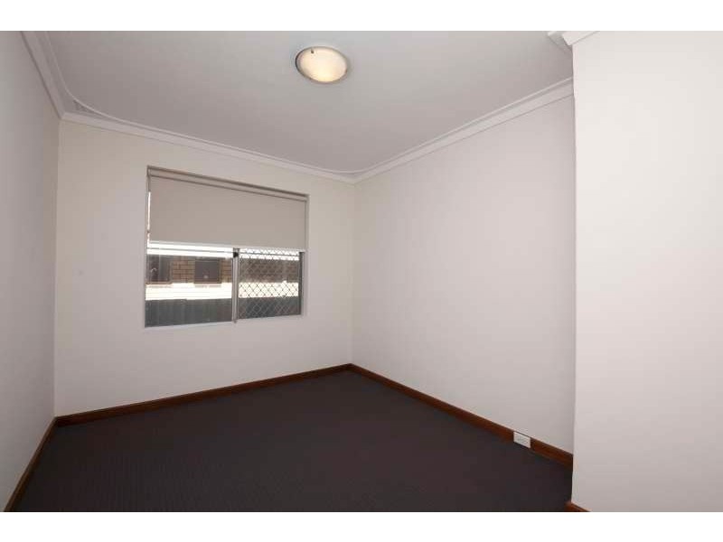 35 Hamilton Road, Hamilton Hill WA 6163
