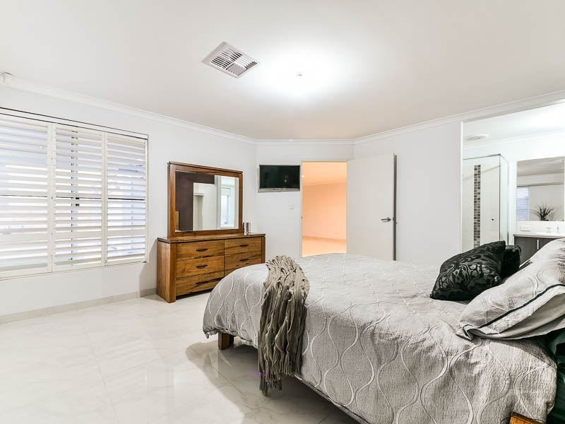 28 Gordona Parade, Beeliar WA 6164