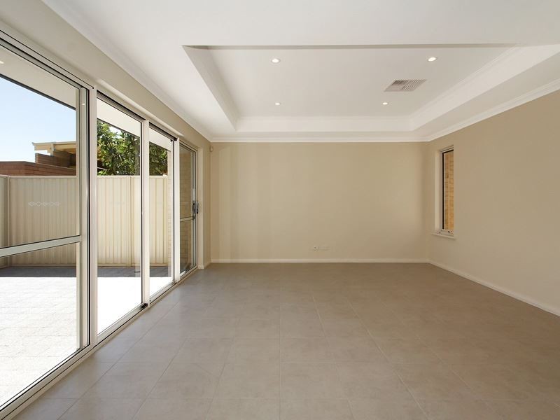 17B Bolingbroke Street, Spearwood WA 6163