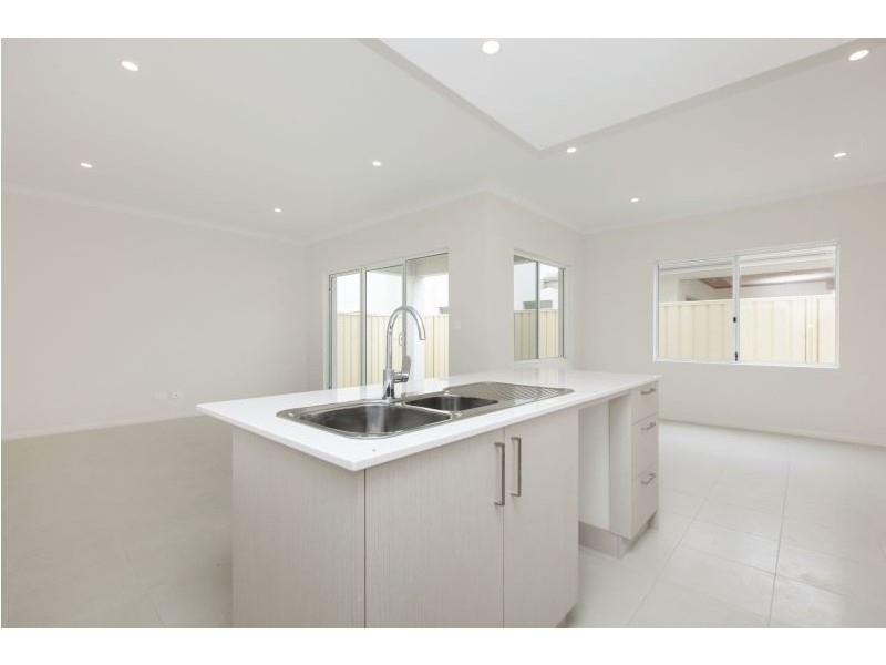 21 Yardie Crescent, Yangebup WA 6164