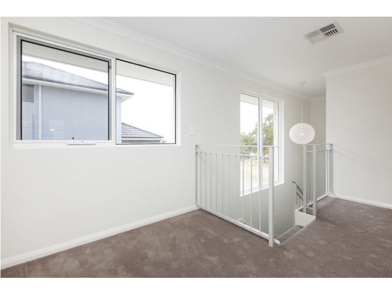 21 Yardie Crescent, Yangebup WA 6164