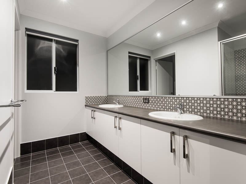 3A & 3B Pontoon Way, Alkimos WA 6038