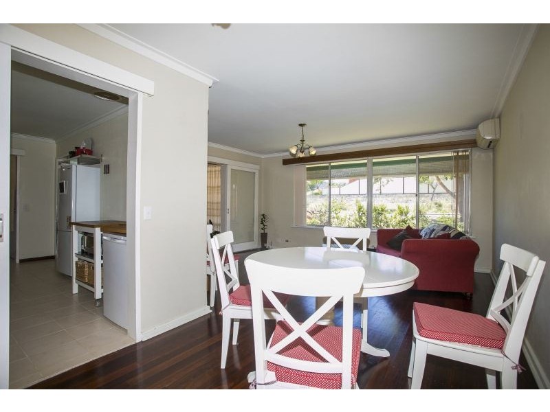 17 Clarke Street, Hilton WA 6163