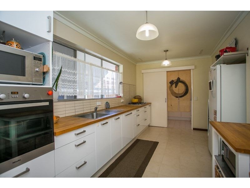 17 Clarke Street, Hilton WA 6163