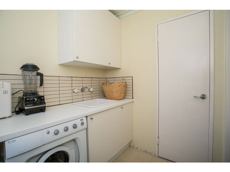 17 Clarke Street, Hilton WA 6163