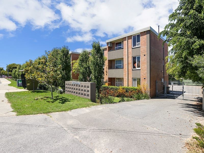 3/221 Clontarf Road, Hamilton Hill WA 6163