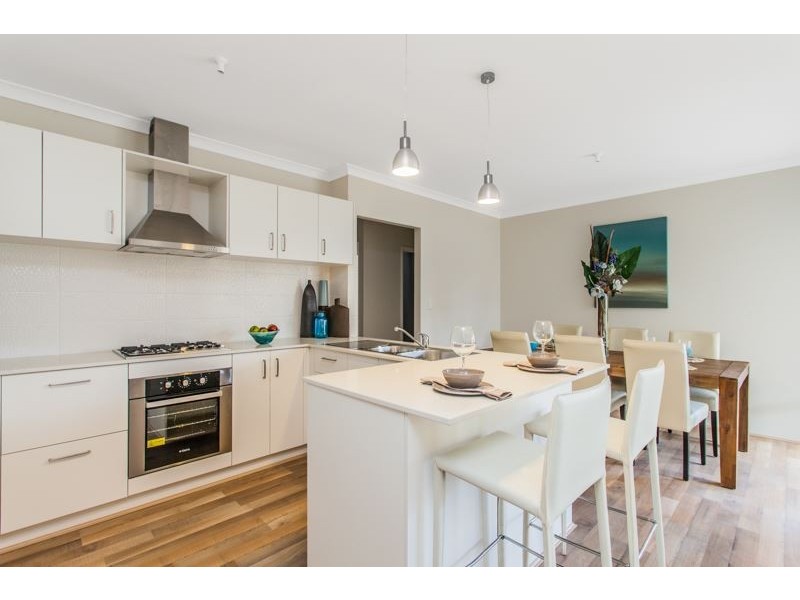 4/11 Skeahan Street, Spearwood WA 6163