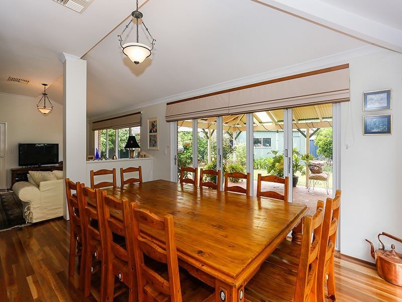 5 Calero Court, Atwell WA 6164