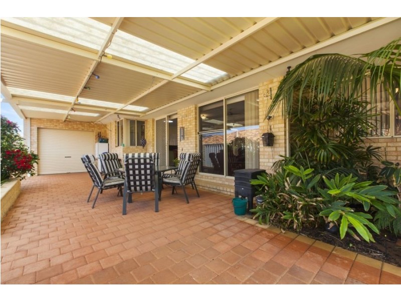 15 Husk Parade, Coogee WA 6166