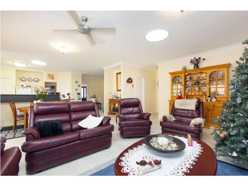 15 Husk Parade, Coogee WA 6166