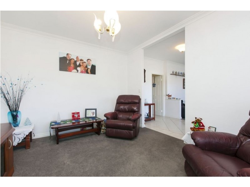 15 Husk Parade, Coogee WA 6166