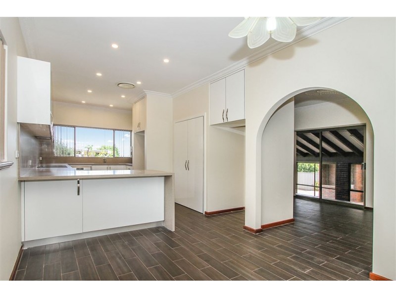 20 Barrett Street, Spearwood WA 6163