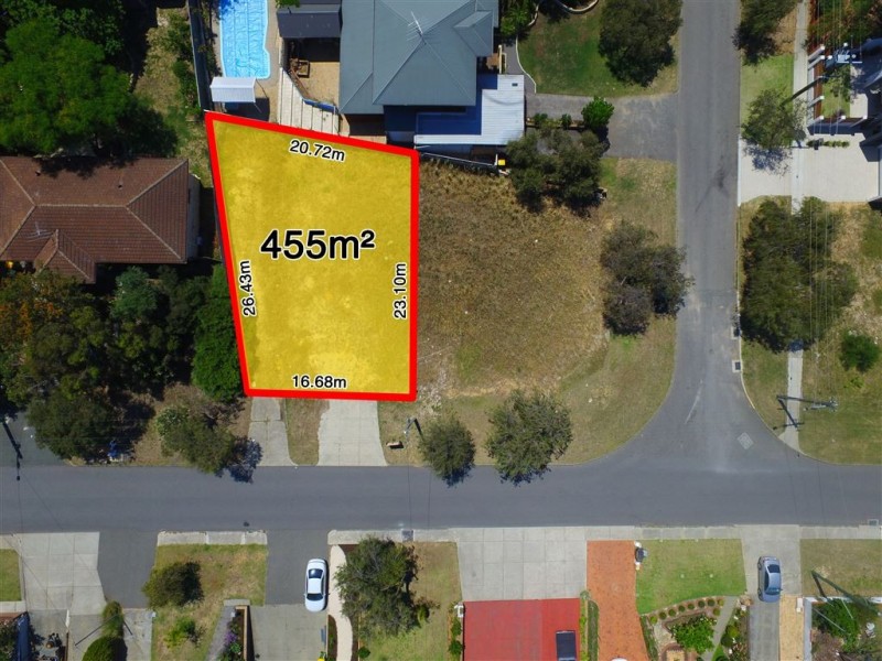 28 Pass Crescent, Beaconsfield WA 6162