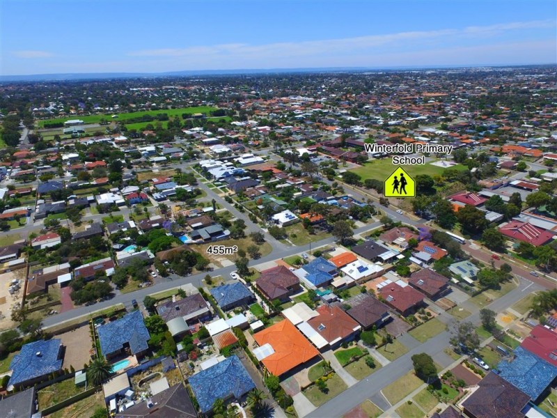 28 Pass Crescent, Beaconsfield WA 6162