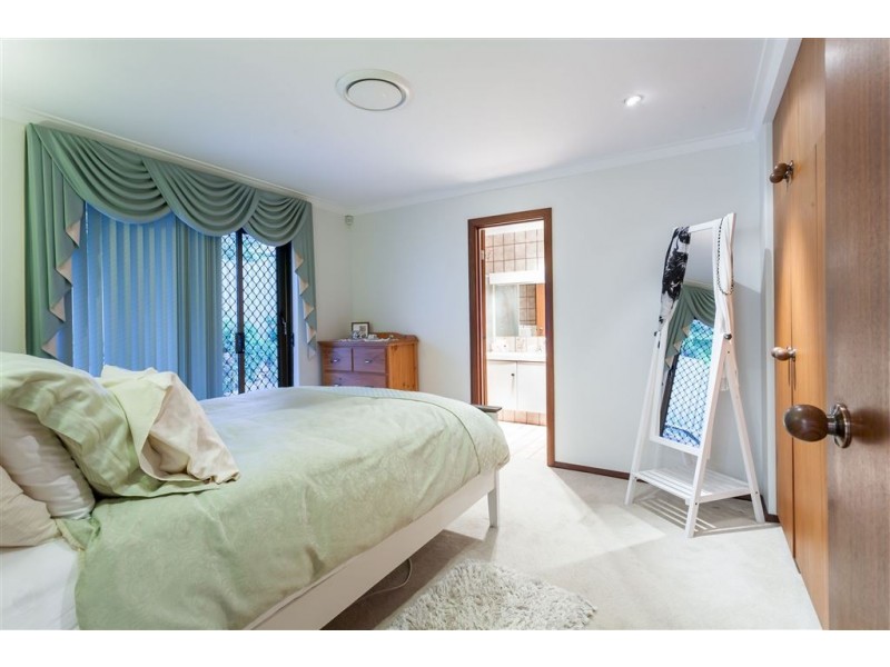 11 Watts Place, Leeming WA 6149