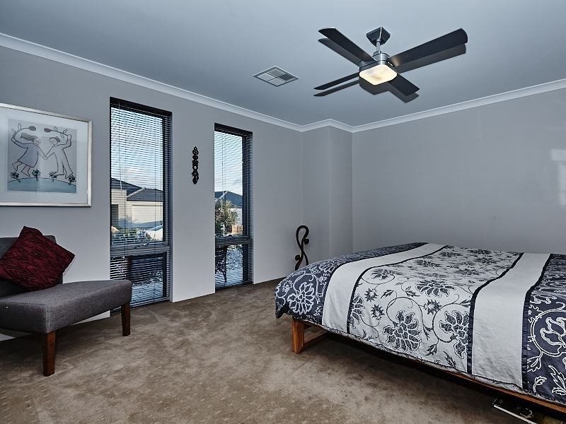 4 Ingrilli Court, Munster WA 6166