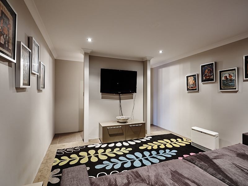 4 Ingrilli Court, Munster WA 6166