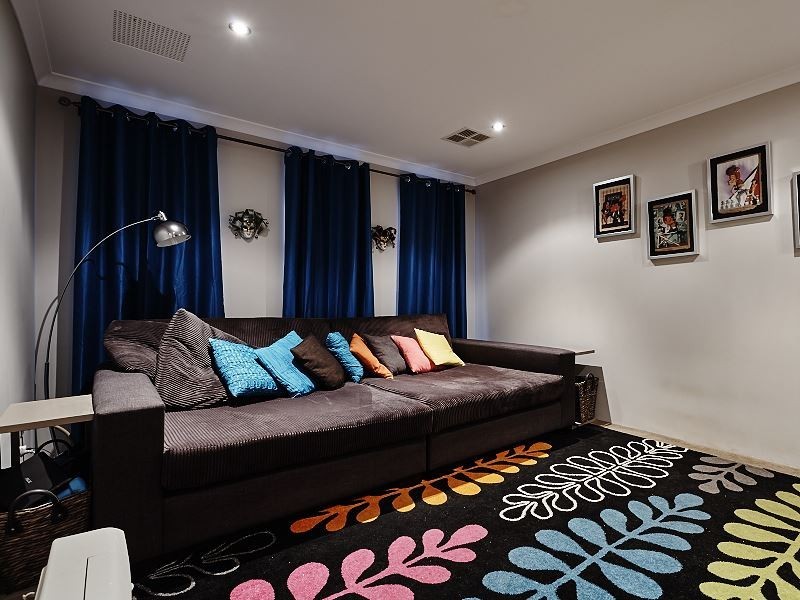 4 Ingrilli Court, Munster WA 6166