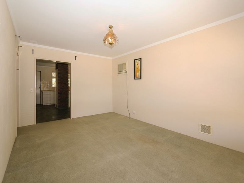 63 Davilak Ave, Hamilton Hill WA 6163