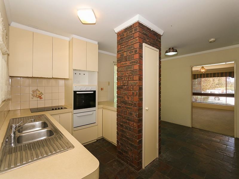 63 Davilak Ave, Hamilton Hill WA 6163