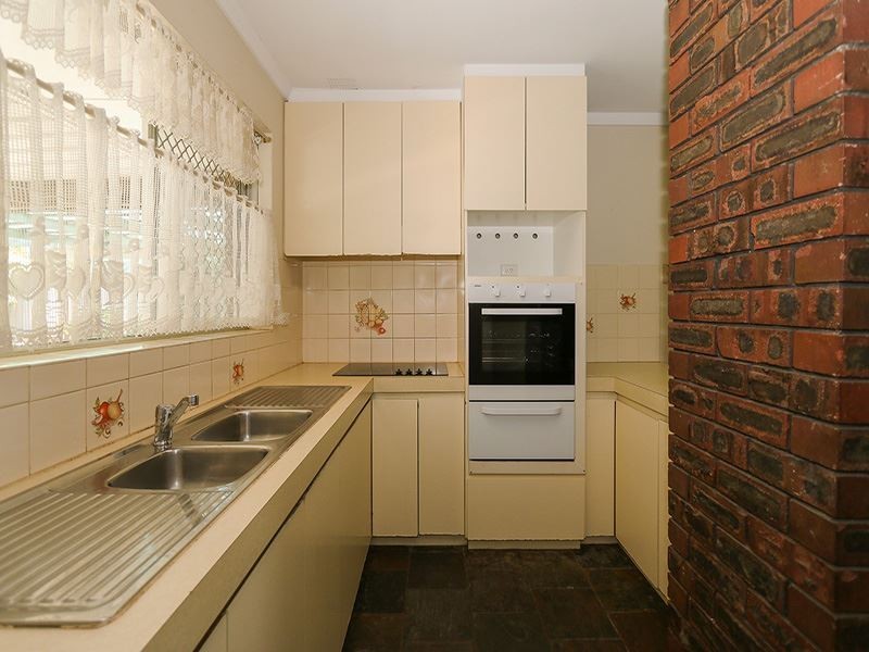 63 Davilak Ave, Hamilton Hill WA 6163