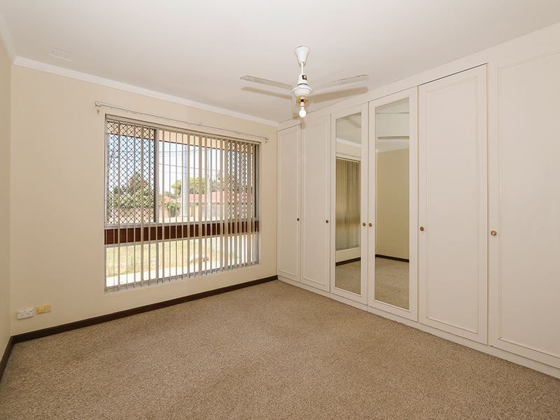 63 Davilak Ave, Hamilton Hill WA 6163