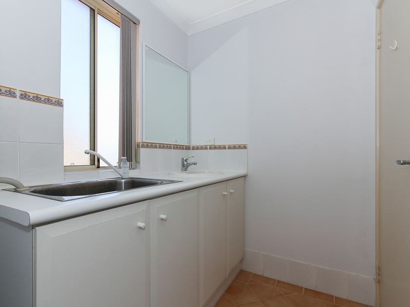 12/16 Ritz Court, Bibra Lake WA 6163