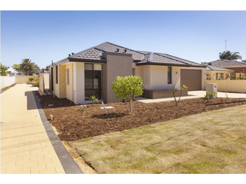 2/39 Phoenix Road, Spearwood WA 6163