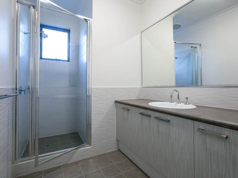 2/39 Phoenix Road, Spearwood WA 6163