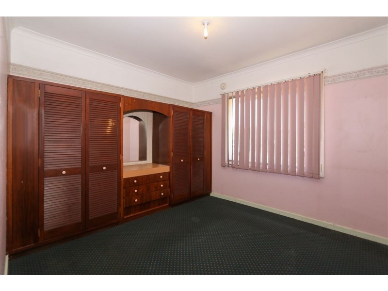 13 Hood Street, Hamilton Hill WA 6163