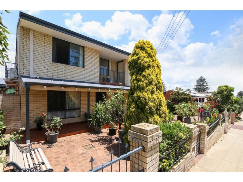 1/5 Swanbourne Street, Fremantle WA 6160