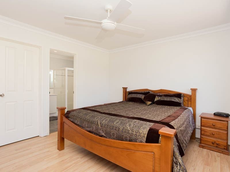 25 Tindal Avenue, Yangebup WA 6164