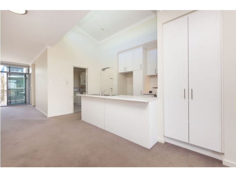 16/35 Malata Crescent, Success WA 6164