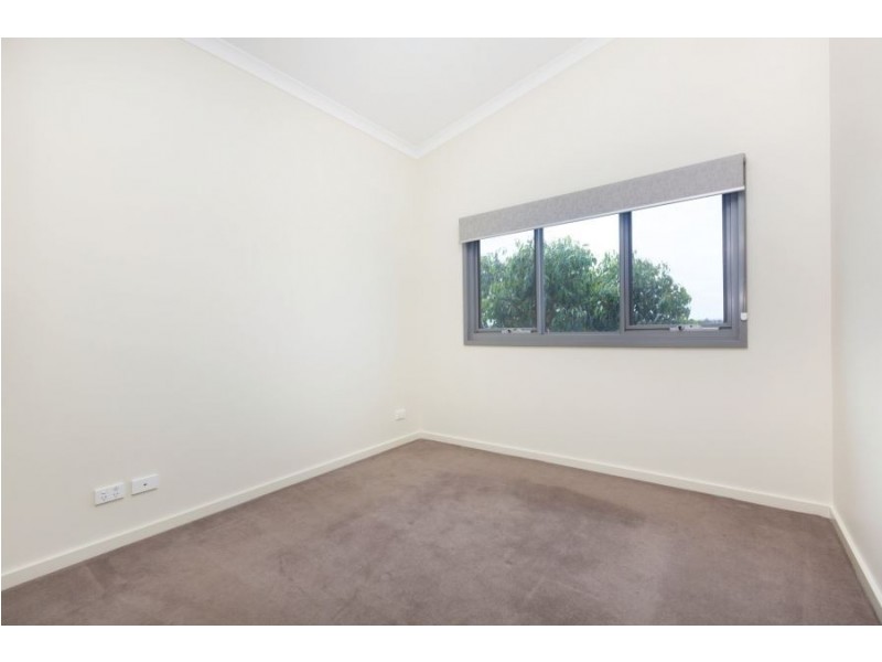 16/35 Malata Crescent, Success WA 6164