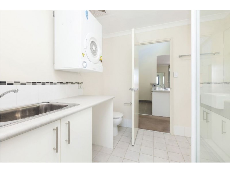 16/35 Malata Crescent, Success WA 6164