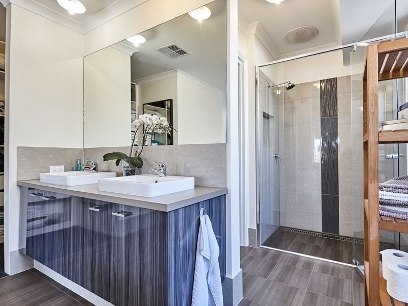 30 Gicha Close, Munster WA 6166